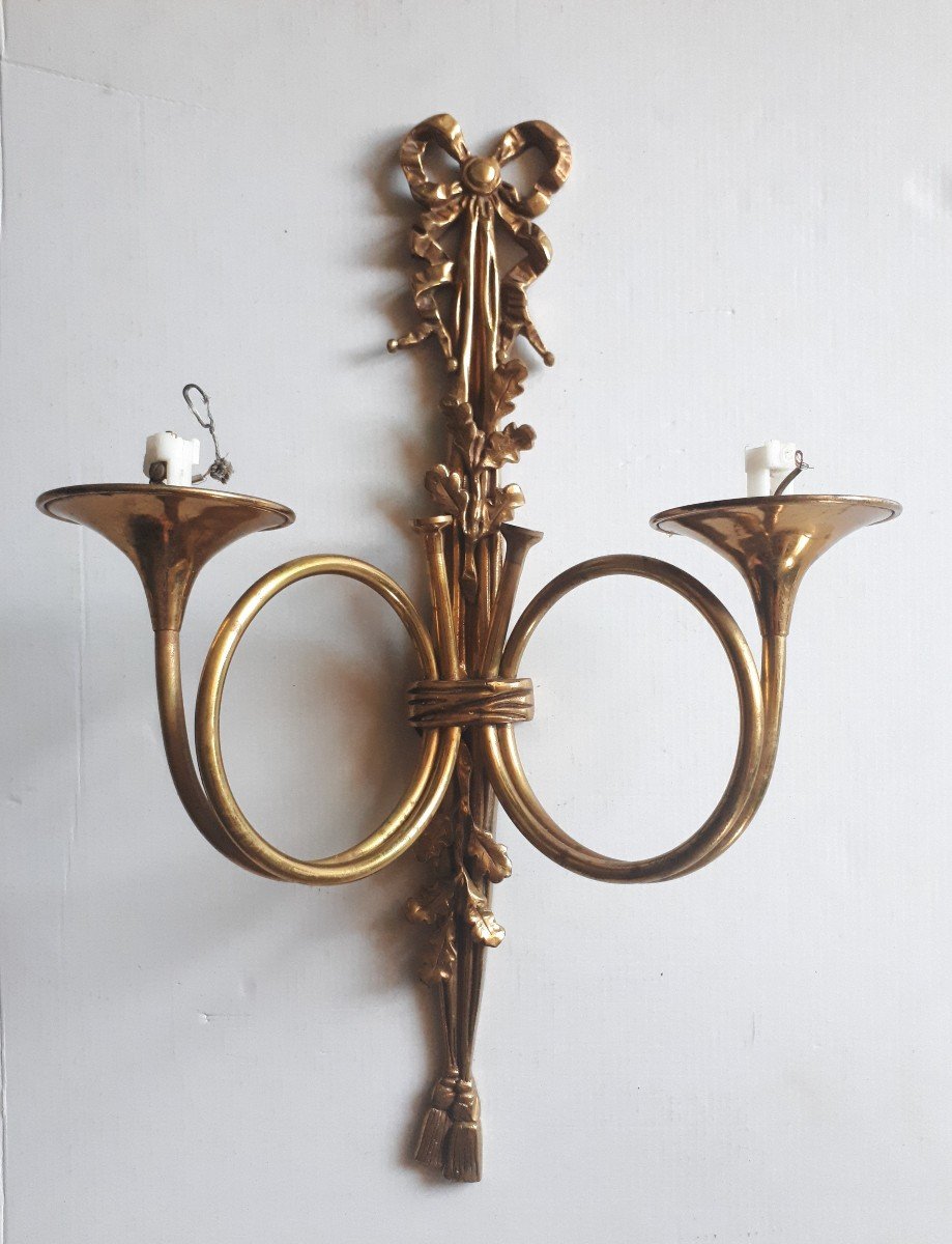 Paire d'appliques en bronze doré cor de chasse passementerie rubans style Louis XVI-photo-3