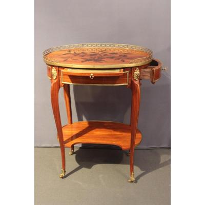 Petite table d'époque Louis XV 