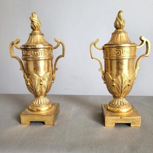 Pair Of Neoclassical Cassolettes Late 18th Or Early 19th Century. Model By Matthew Boulton.