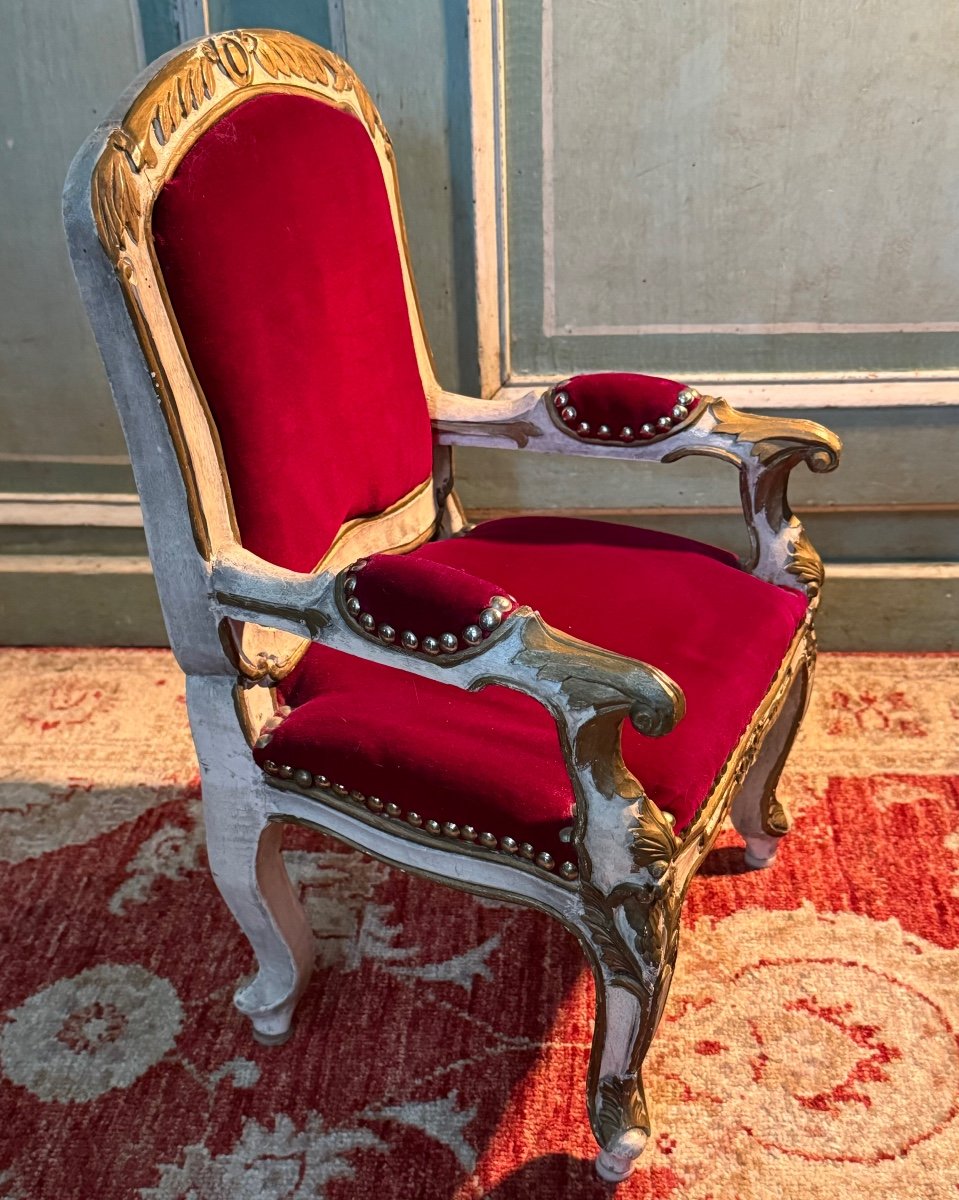 Rare Very Pretty Little Louis XV Armchair, Like A Companion Model. 20th -photo-1