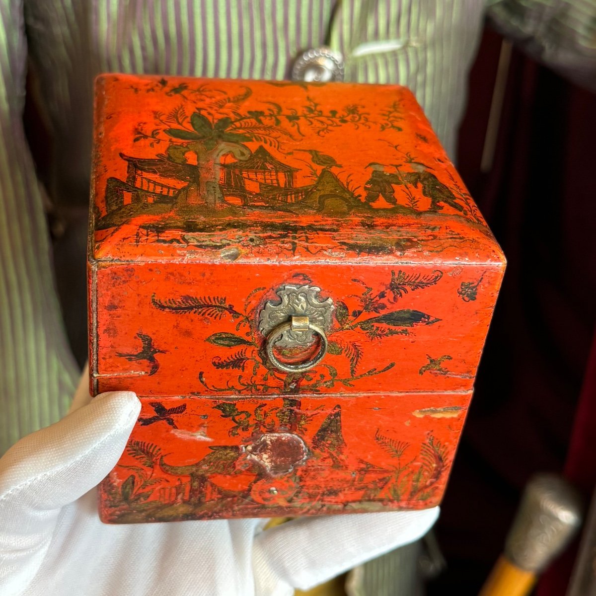 Small 18th Century Box, “martin Varnish” Animated Asian Motifs.-photo-2