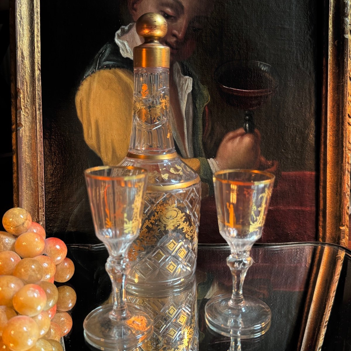 Carafe du XVIIIè, cristal taillé dorées deux verres, Louis XVI.