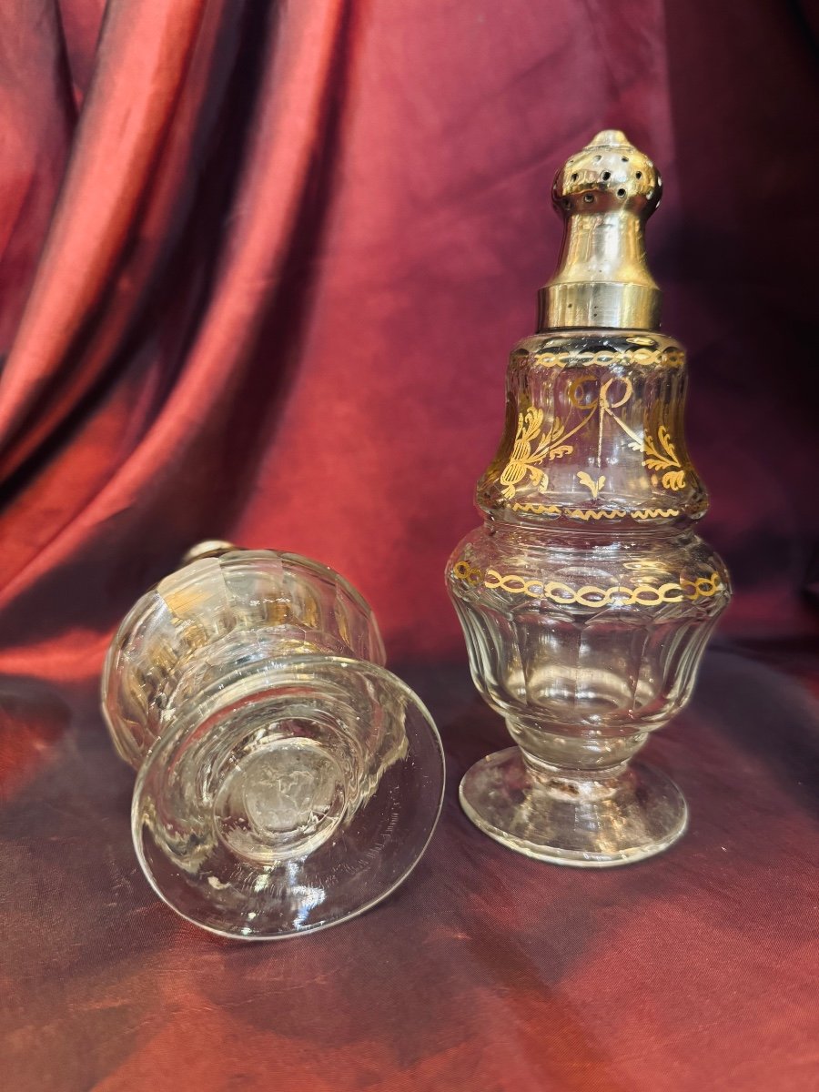 Pair Of Table Shakers, 18th Century Crystal, Gold Motifs. -photo-1