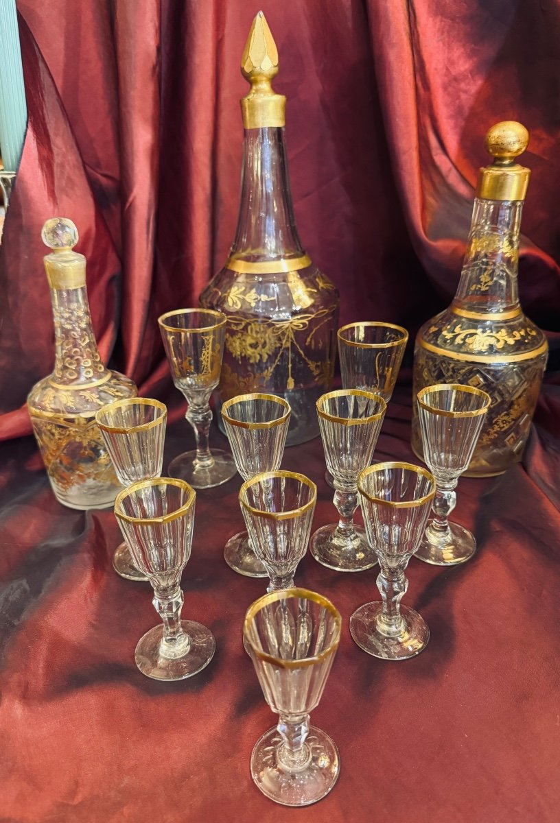 18th Century Louis XVI Period Table Crystalware, 12 Pieces. 