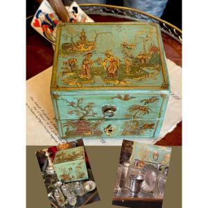 Small Travel Perfume Box, France, Asian Decor, 18th Century.