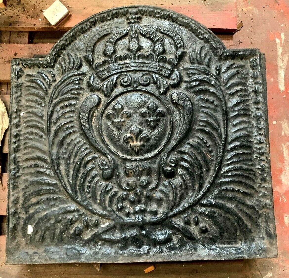 Fireplace Plate In Cast Iron Fleurs De Lys Crowned XIX Century-photo-1