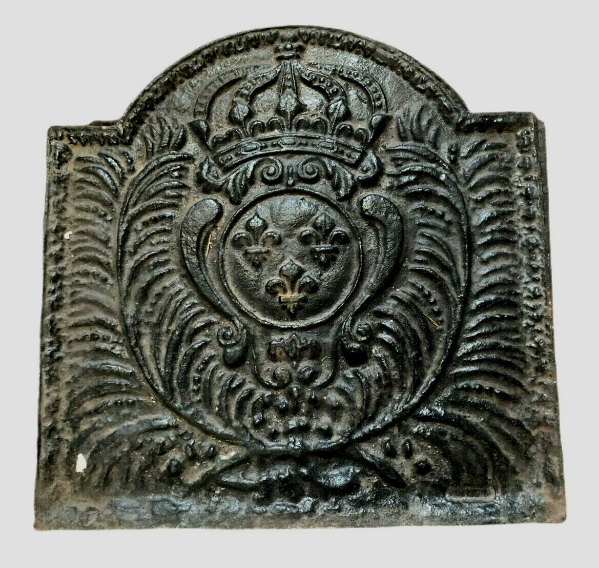 Plaque de cheminée ancienne en fonte Couronne blason fleurs de lys