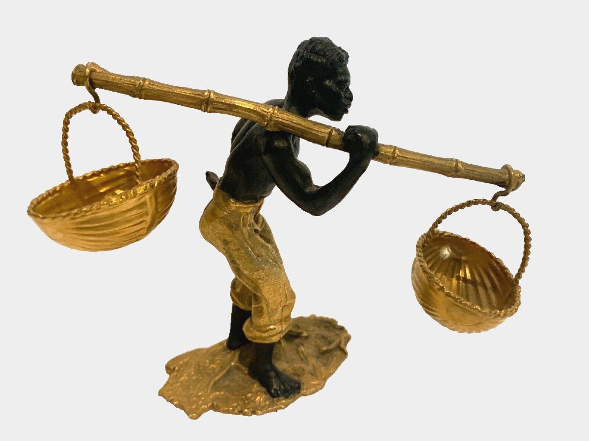 Bronze Group With Double Patina "man With Basket Pendulum" 20th Century-photo-5