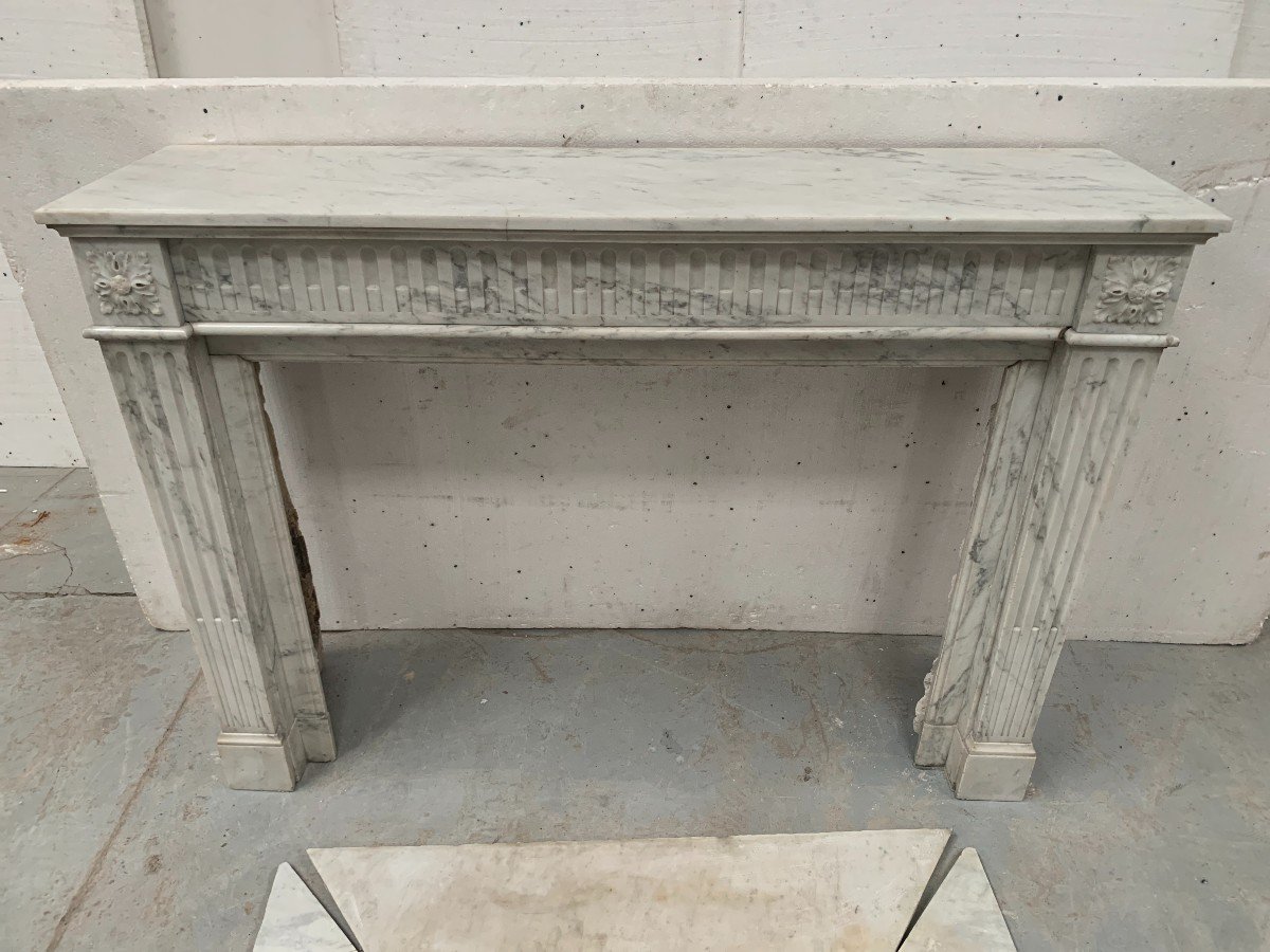 Louis XVI Style Fireplace In White Veined Carrara Marble, 19th Century-photo-2