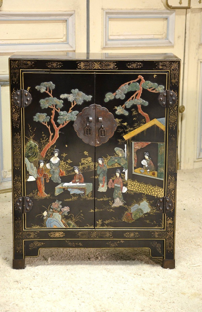 Pair Of Chinese Lacquered Bedside Tables And Semi-precious Stones. Twentieth Century-photo-2