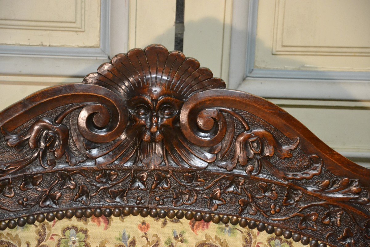 Renaissance Style Walnut Sofa-photo-4