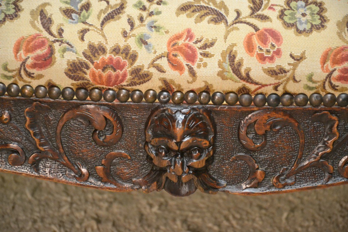 Renaissance Style Walnut Sofa-photo-1