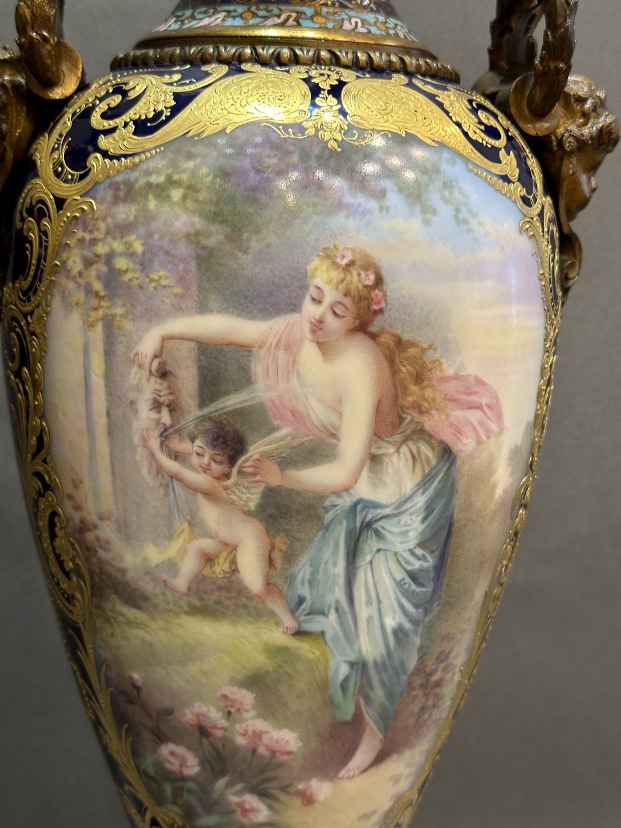 Paire De Vases En Porcelaine De Sèvres Et Cloisonné -photo-2