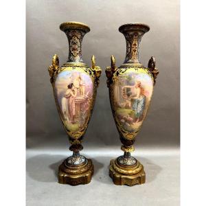 Paire De Vases En Porcelaine De Sèvres Et Cloisonné 