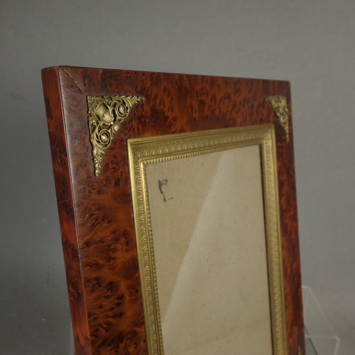 Restoration Style Frame 1st Half 20th Century Tuya Veneer And Golden Brass -photo-2