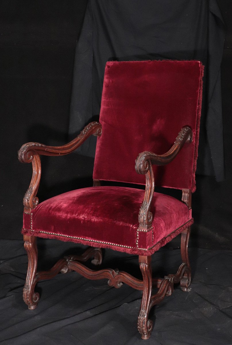 Fauteuil En Noyer, Italie, 18e Siècle