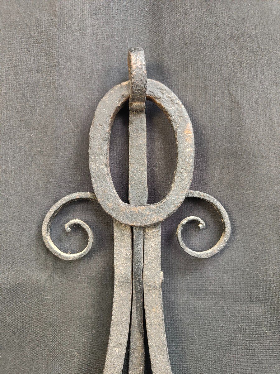 18th Century Wrought Iron Sign Holder-photo-4