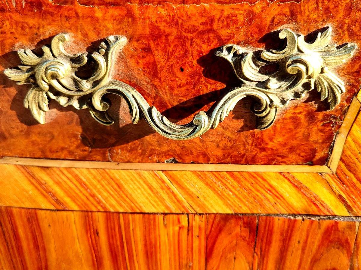 Transition Period Sauteuse Chest Of Drawers - Circa 1760-photo-2