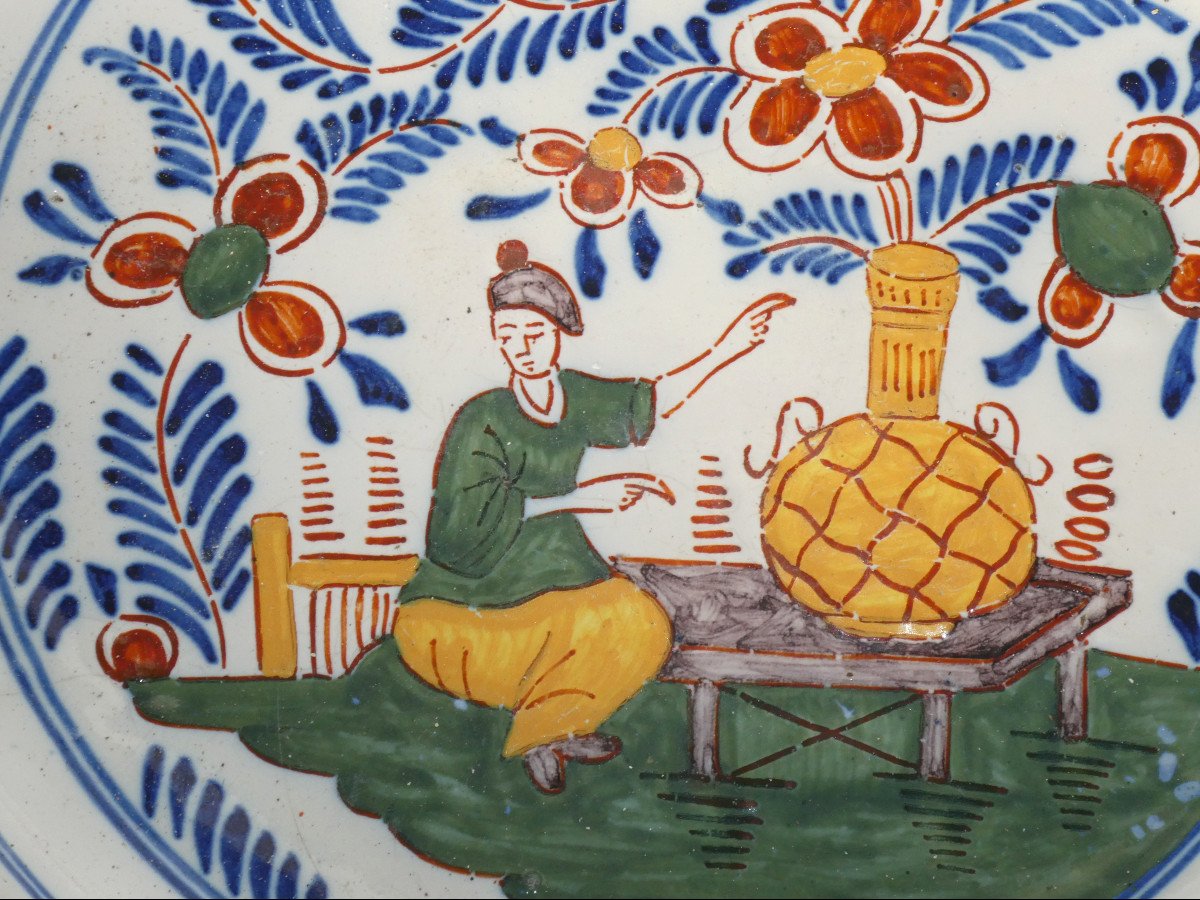 Assiette à Crepes Pannekoek En Faience Polychrome De Delft , Décor Au Chinois , XVIIIe Siecle , Manufacture des deux Bateaux-photo-2