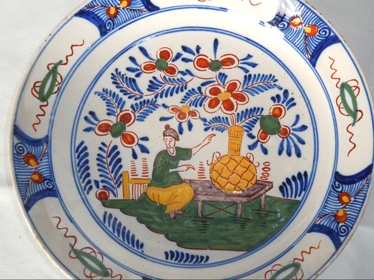 Assiette à Crepes Pannekoek En Faience Polychrome De Delft , Décor Au Chinois , XVIIIe Siecle , Manufacture des deux Bateaux-photo-3