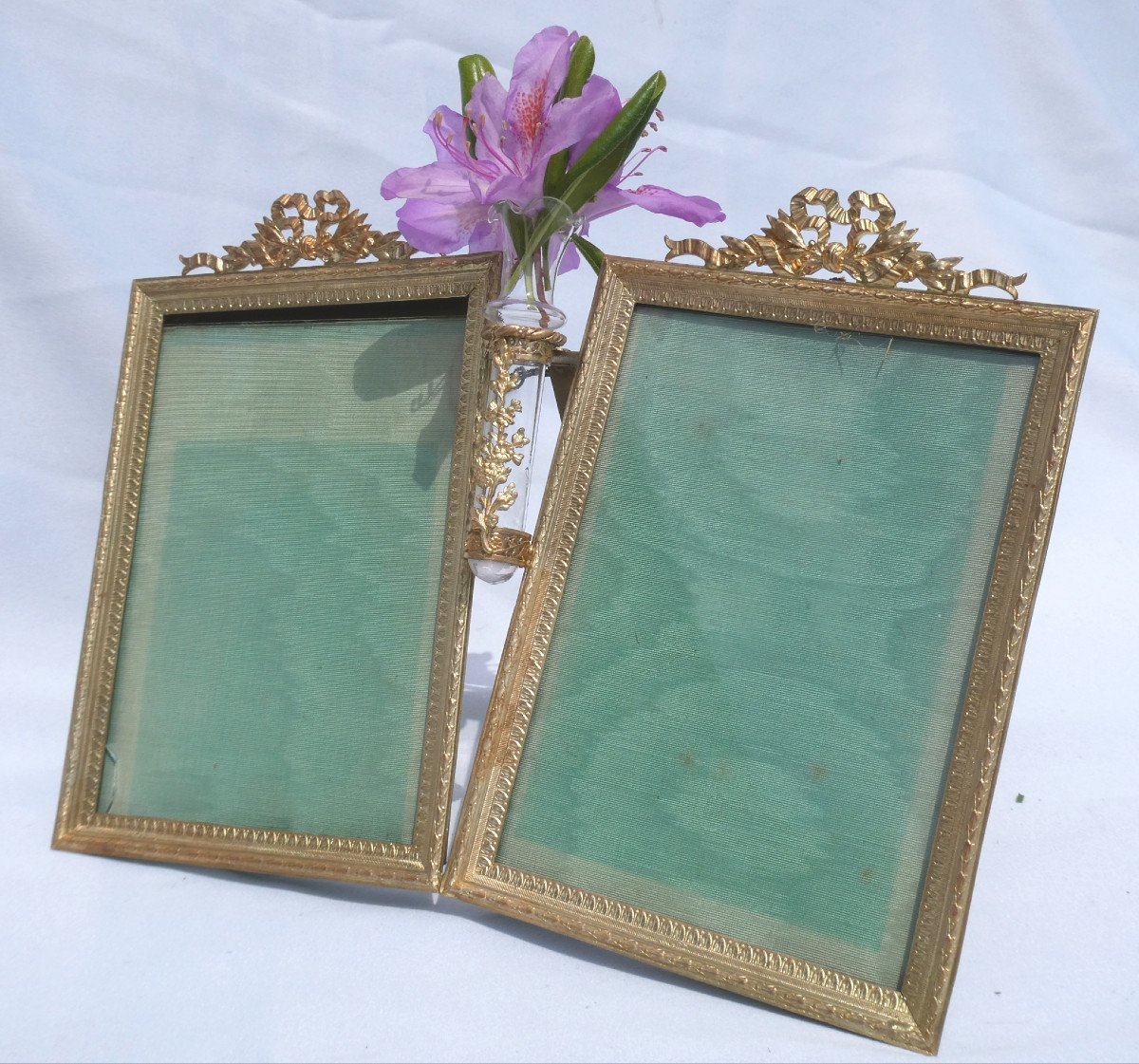 Double Photo Holder In Gilt Bronze, Bouquetiere Napoleon III 19th Century Frame, Soliflore Vase-photo-4