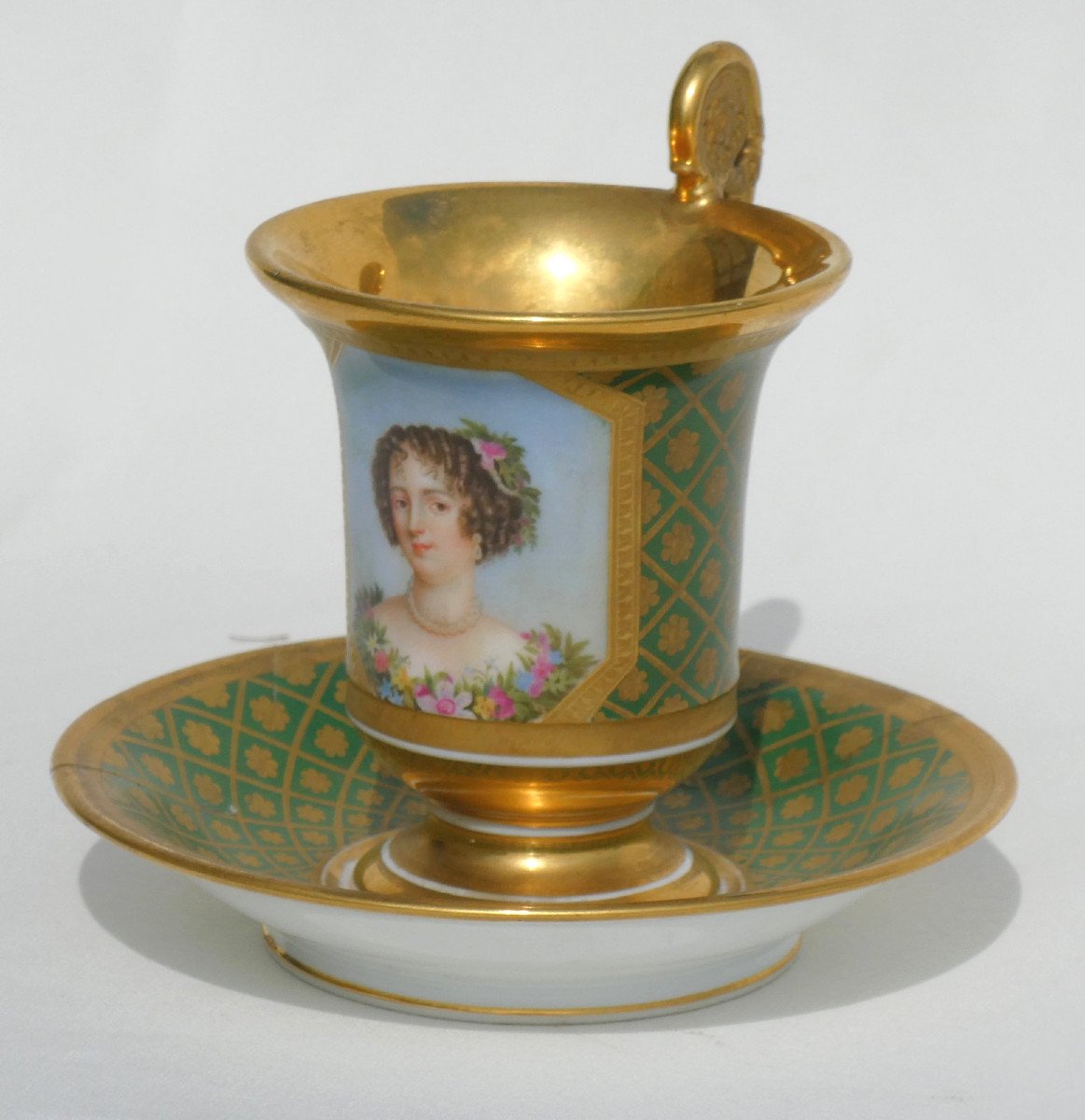 Empire Style Paris Porcelain Cup, Painted Portrait Of Madame De Maintenon, Circa 1820 19th-photo-5