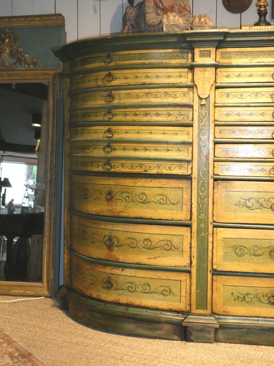 Important Italian Furniture From The Directoire Period, Fashion Store, Color Merchant-photo-8