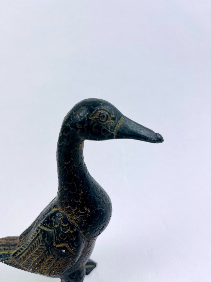 Old Little Asian Bronze Duck-photo-2