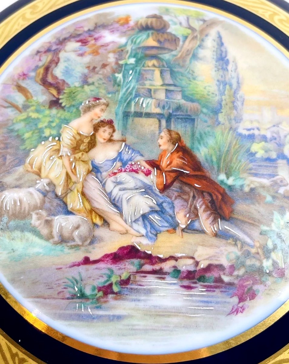 Large Limoges Porcelain Candy Box, Blue Oven, Gallant Scene-photo-2