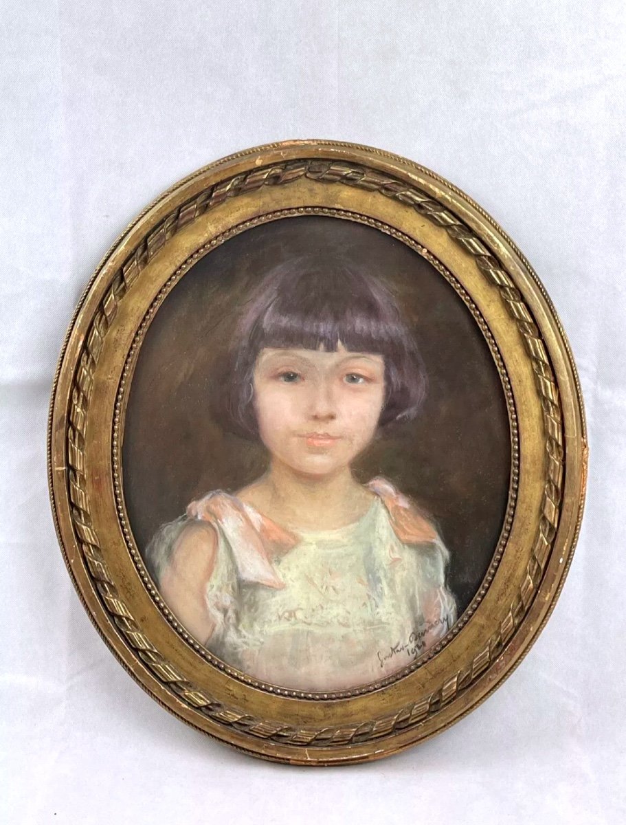 Pastel Jeune Fille à La Robe Blanche Et Rose Daté De 1921