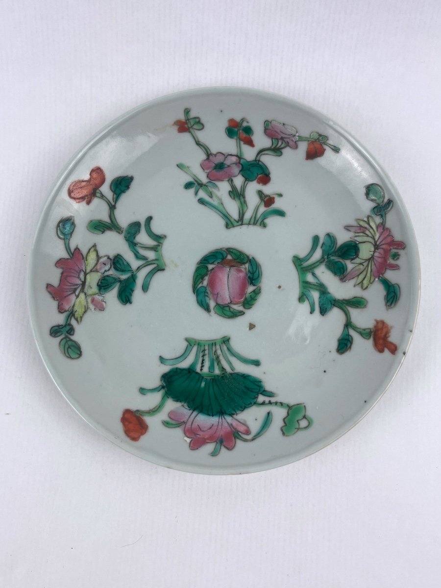 Coupelle En Porcelaine De Chine, Famille Rose