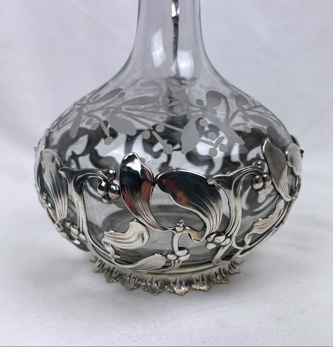 Cut Glass Ewer With Mistletoe Decor, Silver Metal Frame-photo-2