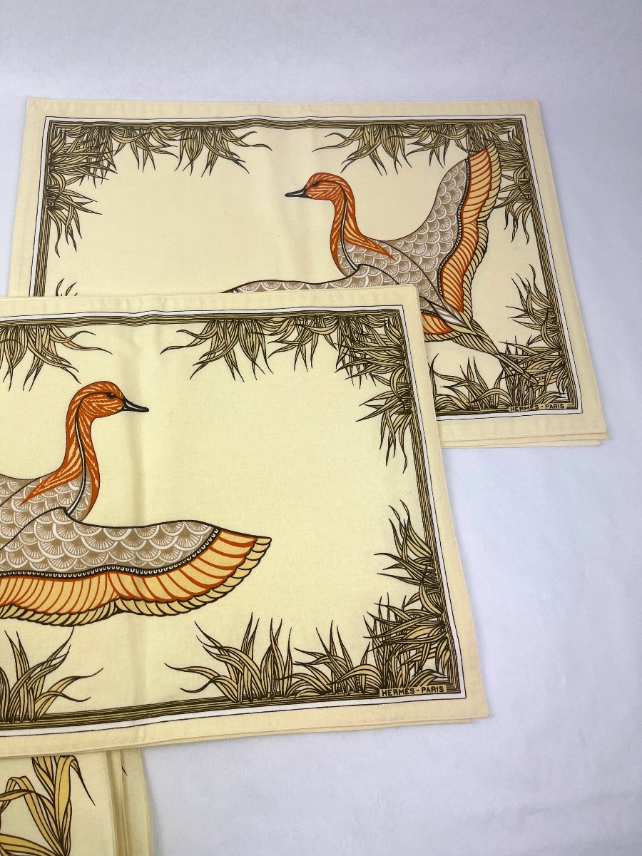 Hermès, Suite De 6 Sets De Table Et 6 Serviettes Motif Au Canard-photo-2