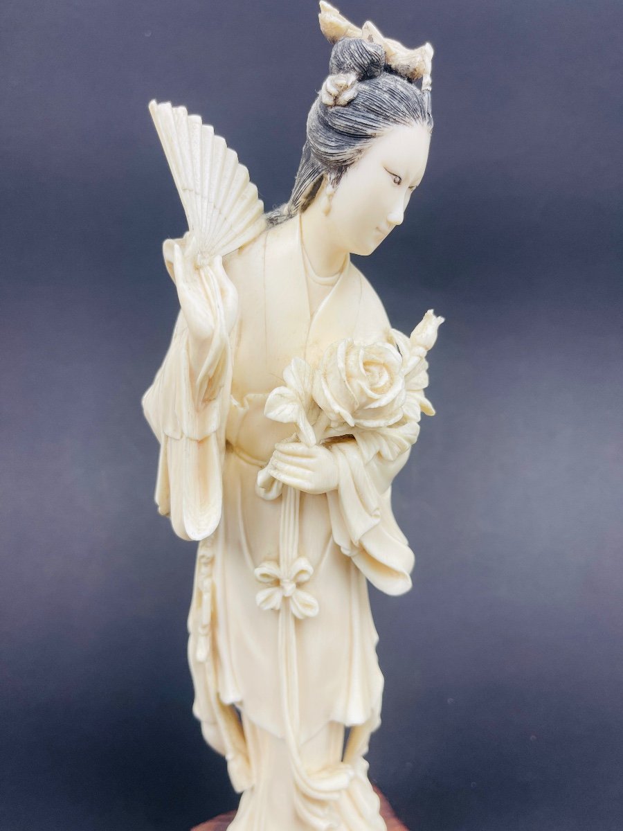 Carved Ivory Statuette Of A Woman, China, Early 20th Century-photo-3