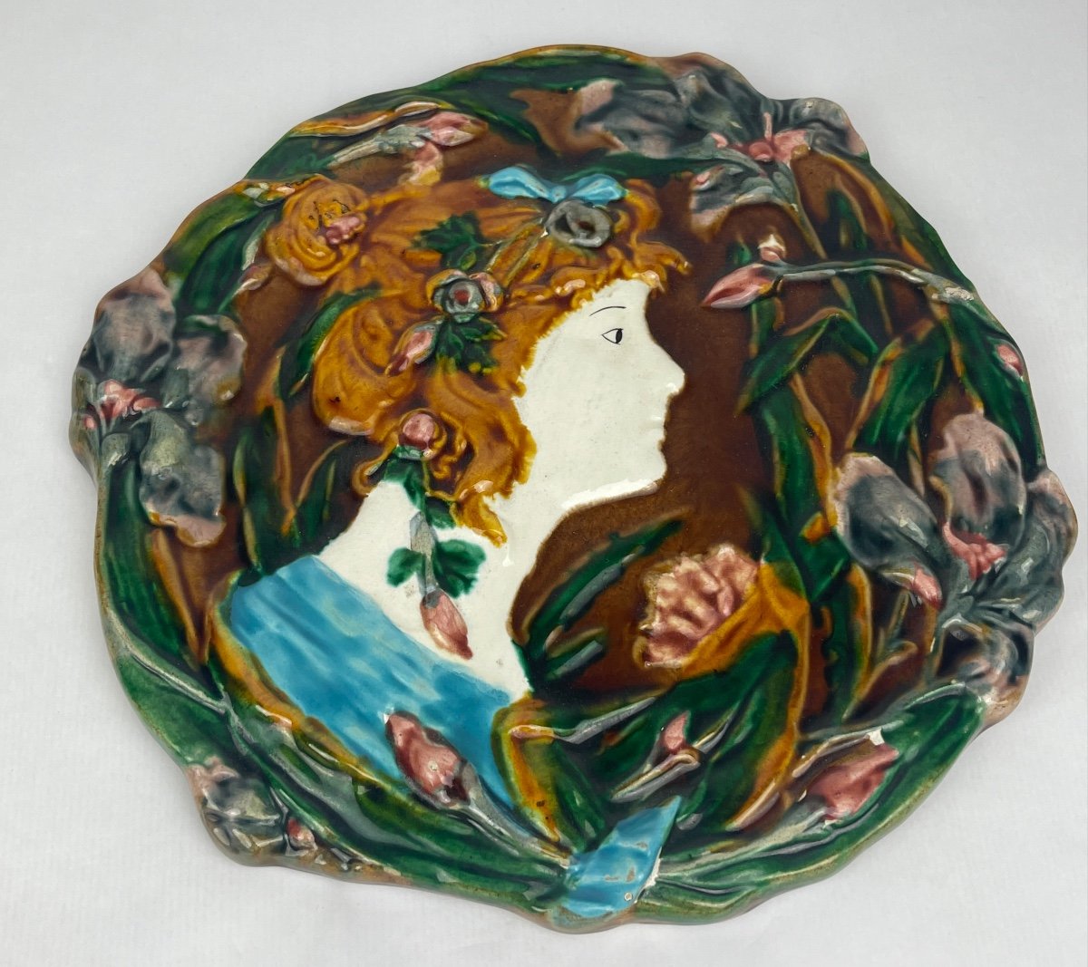 Plaque En Céramique Polychrome, Profil Féminin, époque Art Nouveau N°2