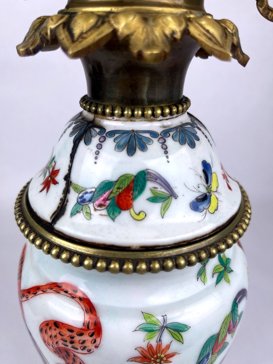 Chinese Porcelain And Gilt Bronze Lamp, Dragon And Warrior Scene -photo-2