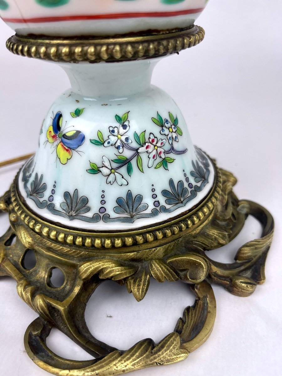 Chinese Porcelain And Gilt Bronze Lamp, Dragon And Warrior Scene -photo-3