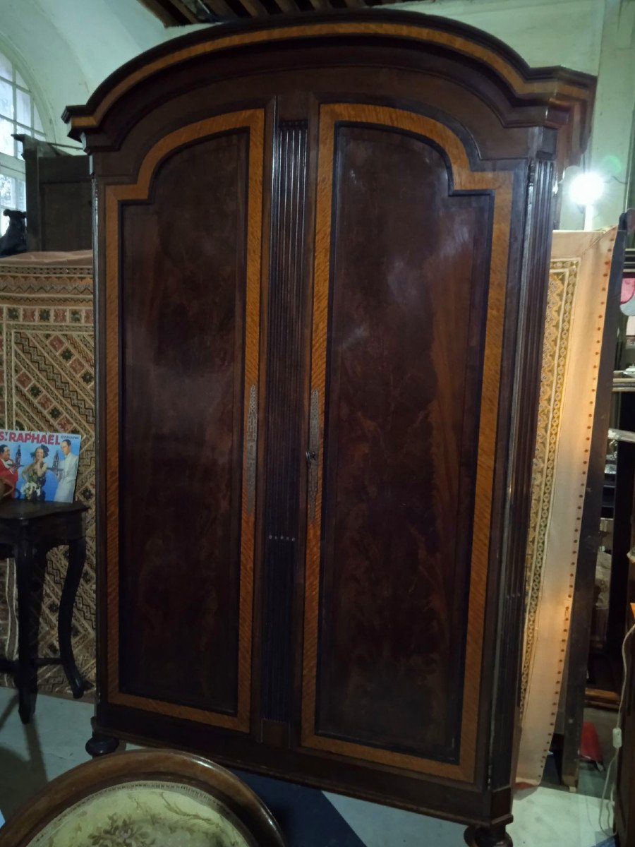 Beautiful Late 18th Century Wardrobe With Several Species 