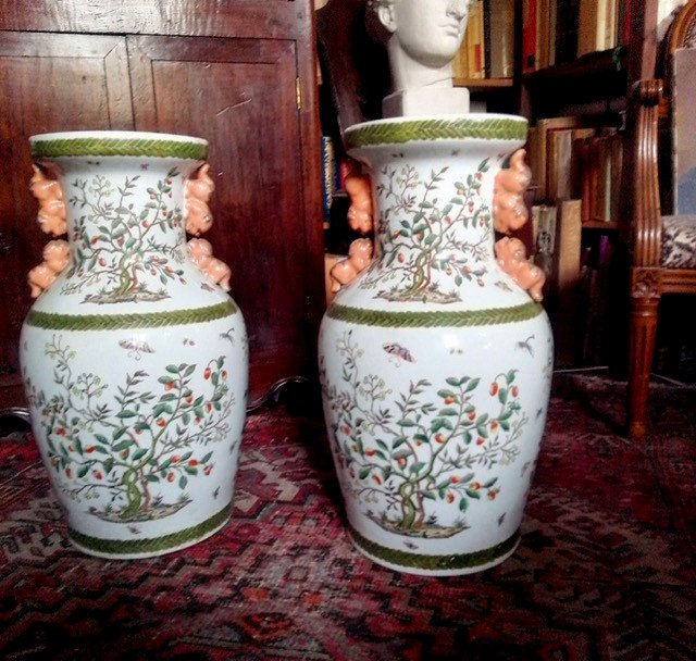 Pair Of Chinese Vases 