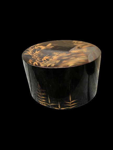 Beautiful Old Japanese  Lacquered Box-photo-3