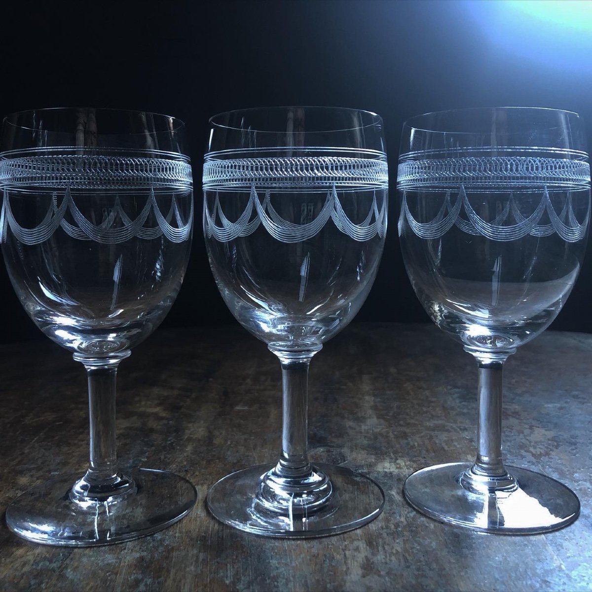 Series 12 Engraved Crystal Glasses Early Twentieth-photo-3