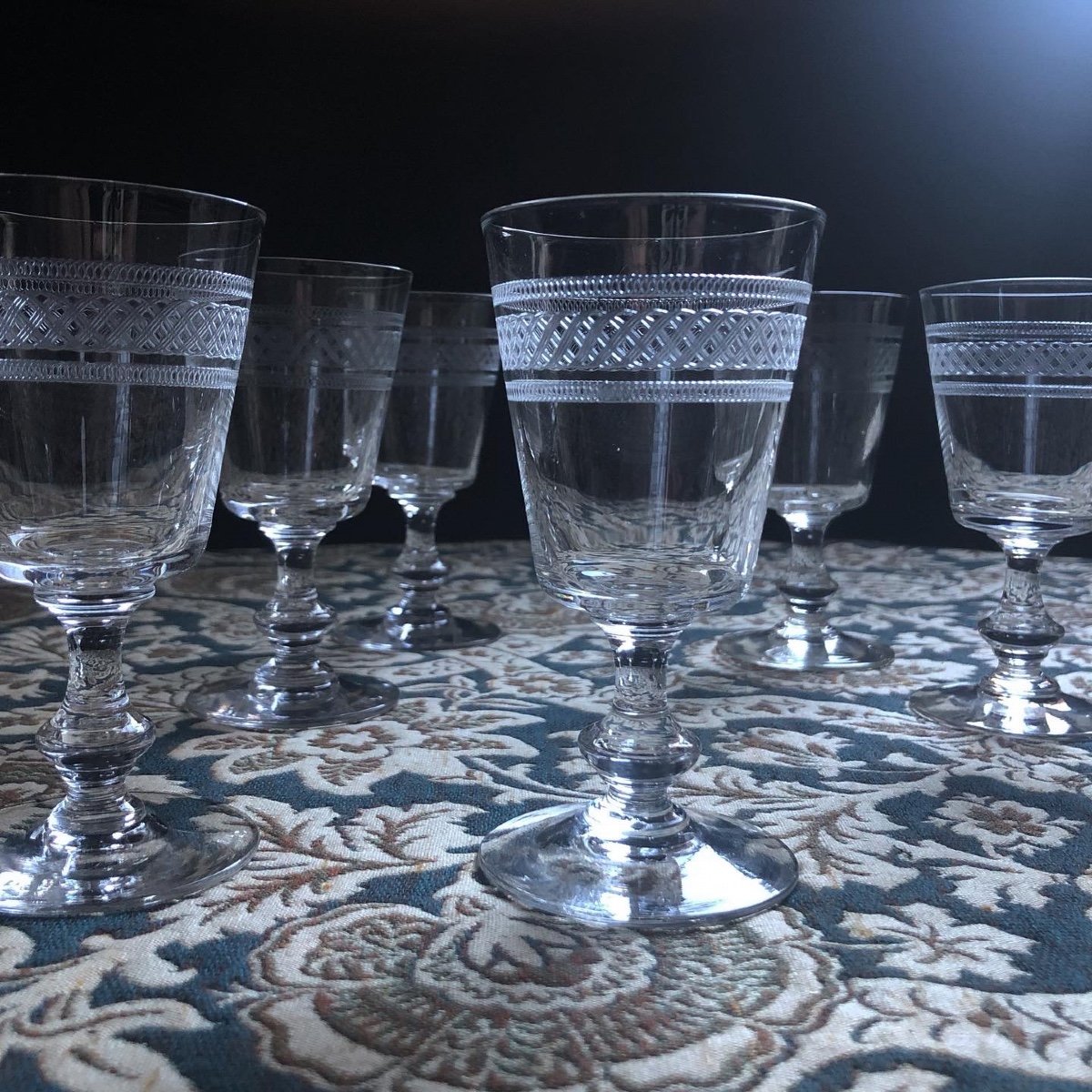 Series Of 6 Baccarat?engraved Crystal Wine Glasses Late Nineteenth-photo-2