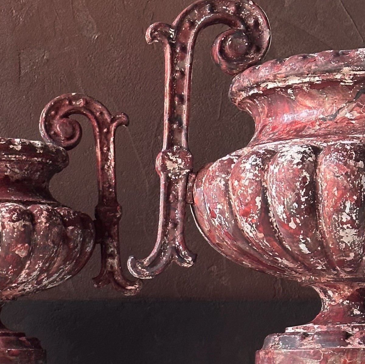 Superb Pair Of Louis XV Art Cast Iron Basins With 19th Century Handles-photo-8