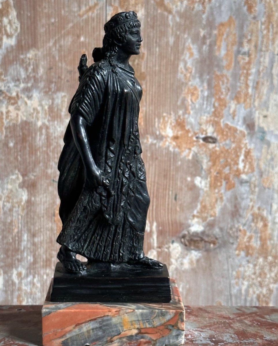 Bronze Statuette “diane Chasseresse” On 19th Century Marble Base