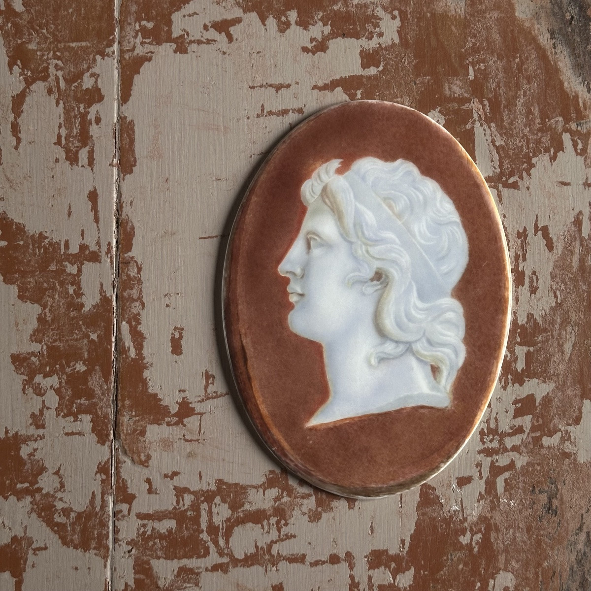 Profil à l’Antique - Peinture Sur Porcelaine En Médaillon -italie XIXe-photo-1