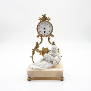 Dresser Clock In Bisque Porcelain And Gilded Bronze – 1938