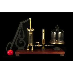 Rare Et Ancienne Pompe à Vide, Instrument Scientifique Laboratoire Vers 1900.
