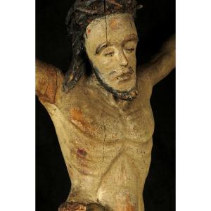 Ancien Christ En Bois Sculpté, Art Populaire Vers 1800 / Religion Devotion Patine