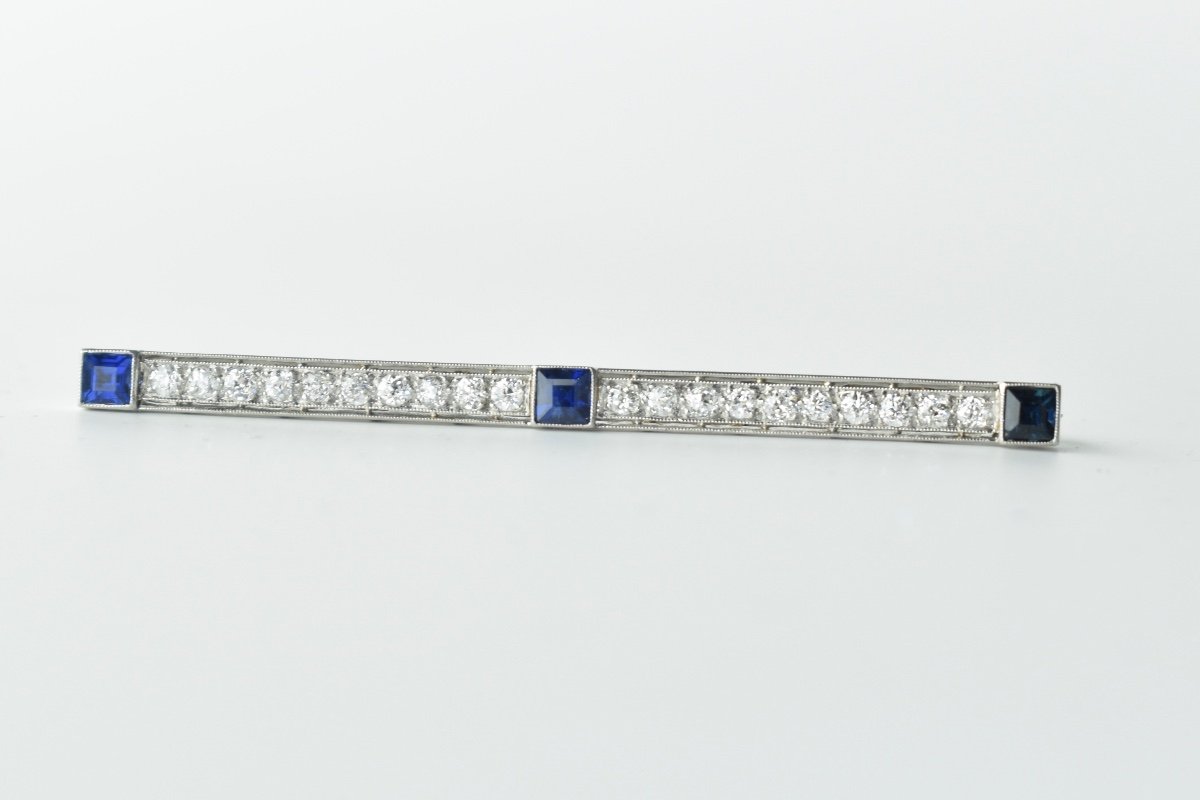 Art Deco Brooch Set With Diamonds And Three Important Sapphires.