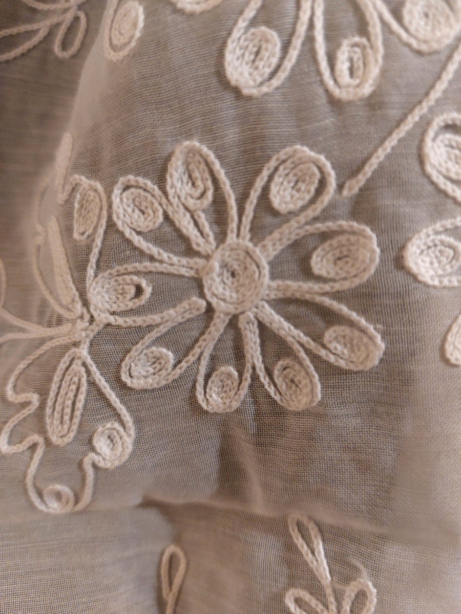 Pair Of Embroidered Curtains-photo-2